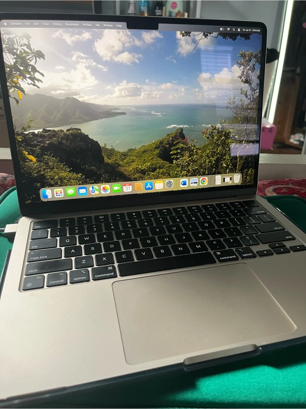 Apple 13 inch MacBook Pro Silver with Black Keyboard